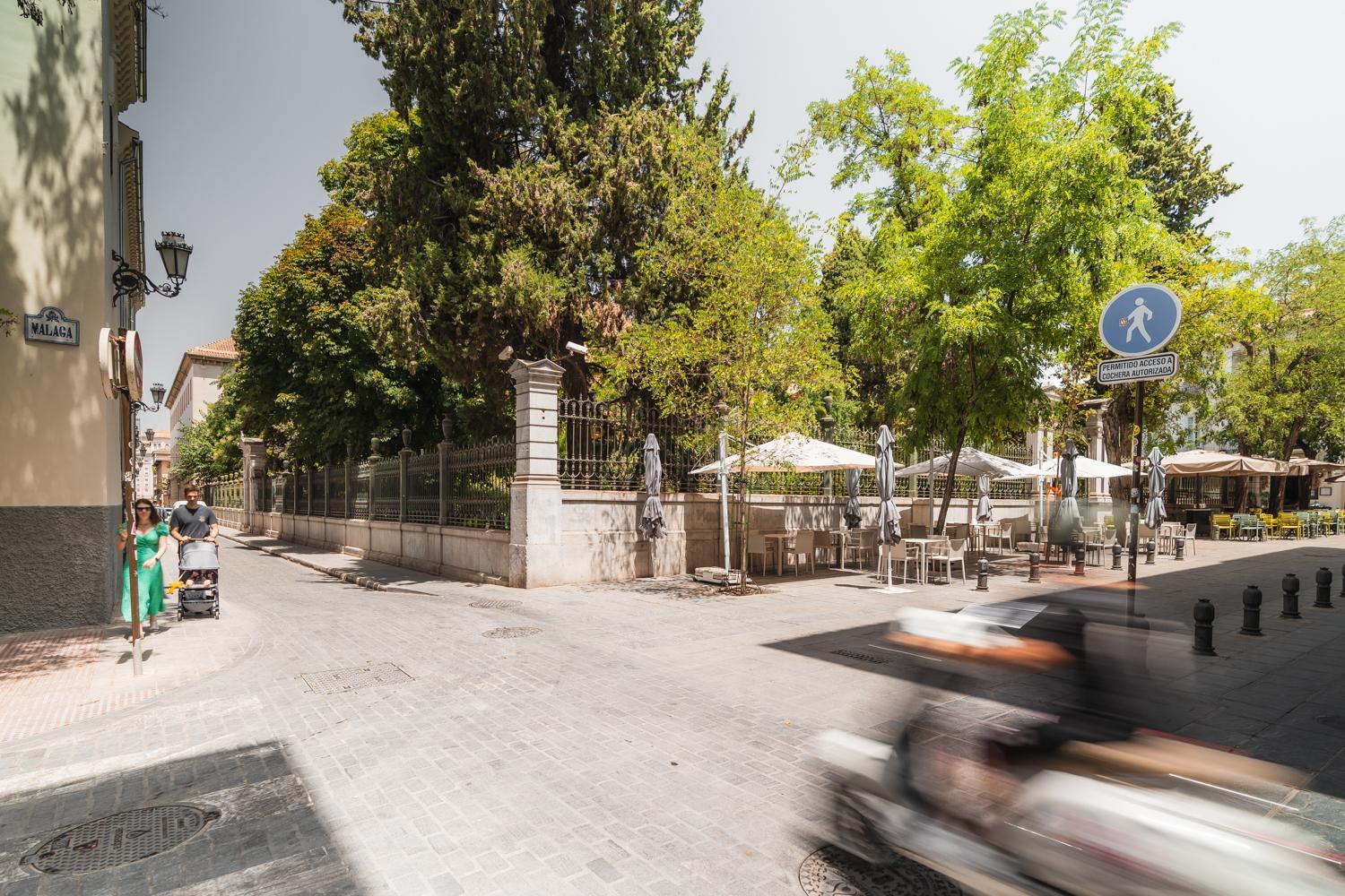 Tuguest Jardin Botanico Apartment Con Parking Гранада Екстериор снимка